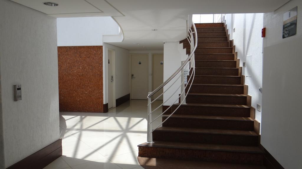Hotel Boulevard Лондріна Екстер'єр фото
